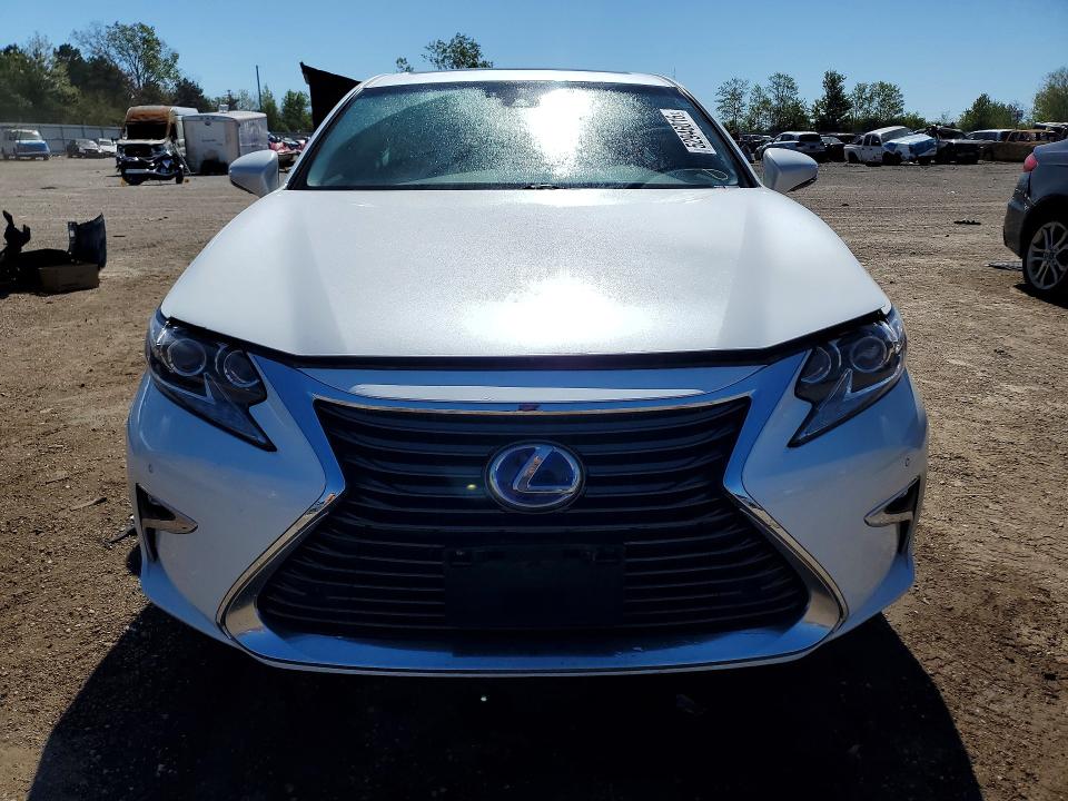 2017 Lexus Es მანქანა იყიდება აუქციონზე, vin: JTHBW1GGXH2142936, აუქციონის ნომერი: 52946016