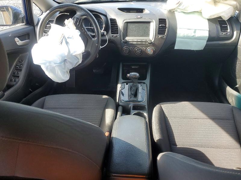 52361816 :رقم المزاد ، 3KPFL4A73JE203882 vin ، 2018 Kia Forte مزاد بيع