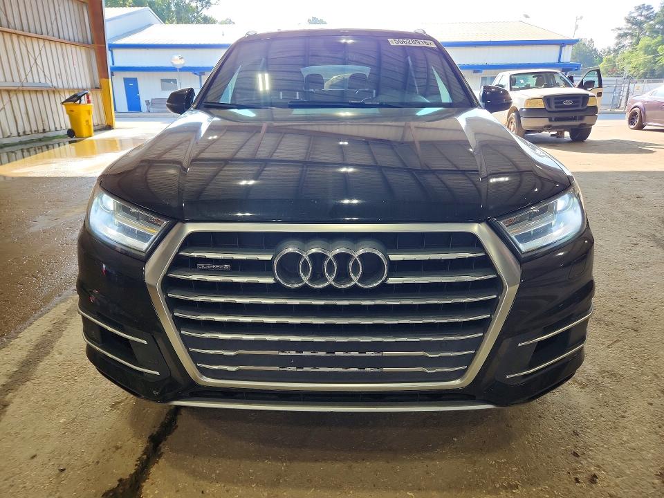 2017 Audi Q7 მანქანა იყიდება აუქციონზე, vin: WA1AAAF77HD037265, აუქციონის ნომერი: 55628916