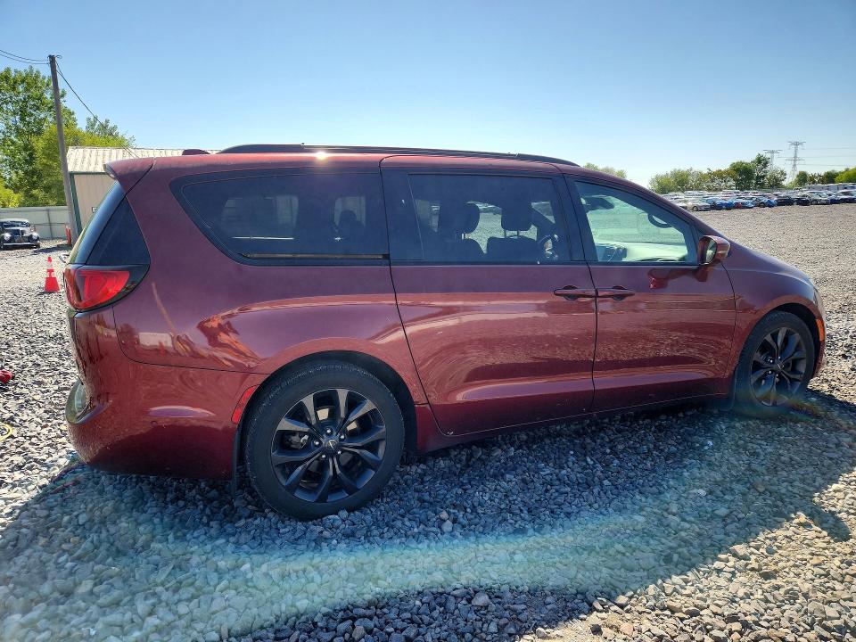 2018 Chrysler Pacifica მანქანა იყიდება აუქციონზე, vin: 2C4RC1GG4JR260349, აუქციონის ნომერი: 53258296