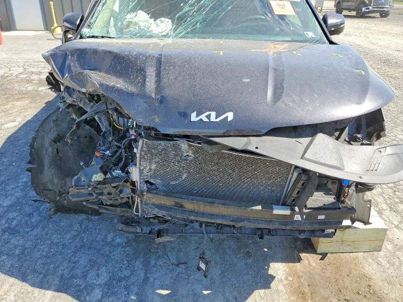 2023 Kia Carnival მანქანა იყიდება აუქციონზე, vin: KNDNE5H32P6291921, აუქციონის ნომერი: 52477636