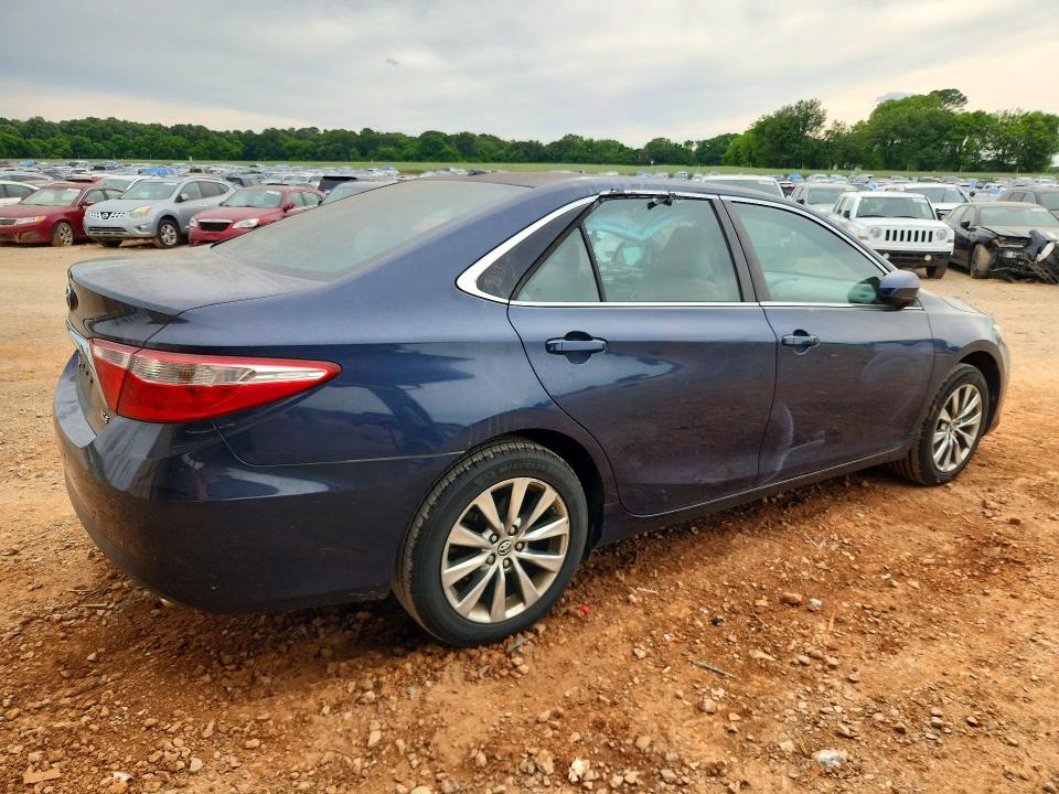2015 Toyota Camry მანქანა იყიდება აუქციონზე, vin: 4T1BF1FK2FU982990, აუქციონის ნომერი: 53202676
