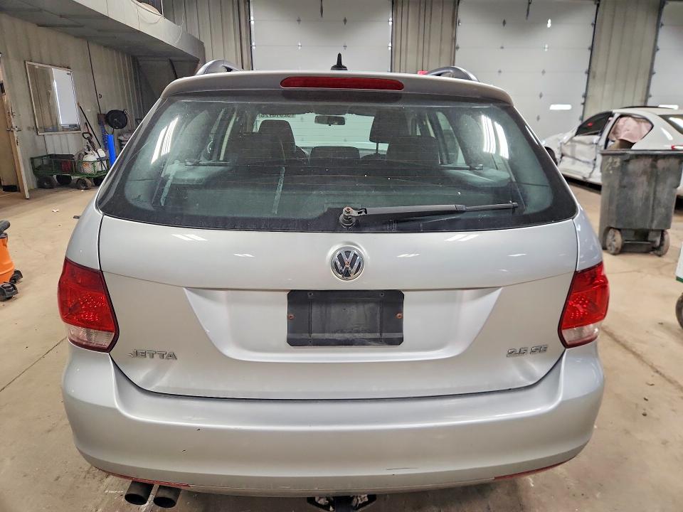 52510726 :رقم المزاد ، 3VWPP7AJ2EM602331 vin ، 2014 Volkswagen Jetta مزاد بيع