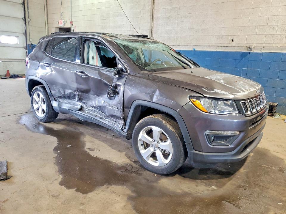 54601206 :رقم المزاد ، 3C4NJDBB3KT661097 vin ، 2019 Jeep Compass مزاد بيع