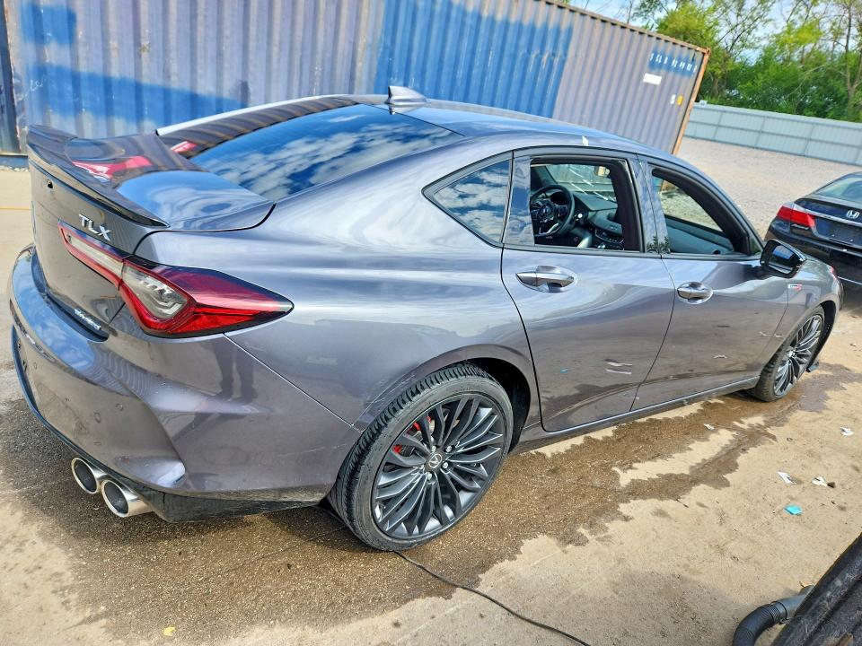 54456526 :رقم المزاد ، 19UUB7F04NA001828 vin ، 2022 Acura Tlx مزاد بيع