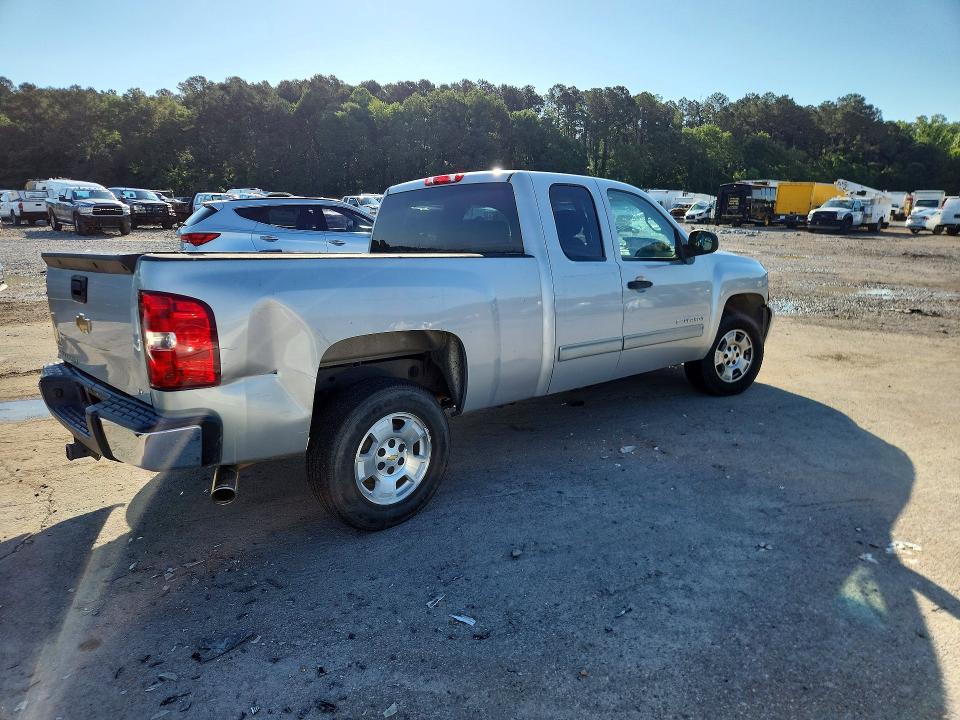 52847766 :رقم المزاد ، 1GCRCSE06BZ379796 vin ، 2011 Chevrolet Silverado مزاد بيع