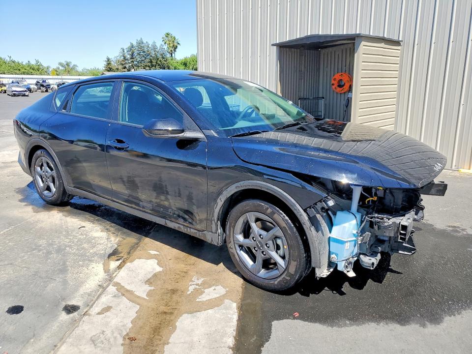 2025 Kia K4 მანქანა იყიდება აუქციონზე, vin: 3KPFT4DE3SE098272, აუქციონის ნომერი: 53603336