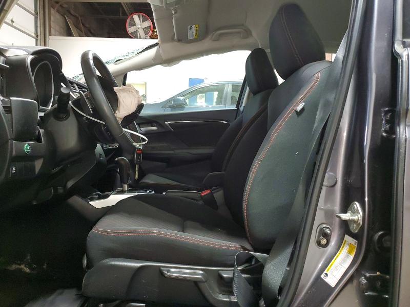 53208296 :رقم المزاد ، 3HGGK5H66JM702726 vin ، 2018 Honda Fit مزاد بيع