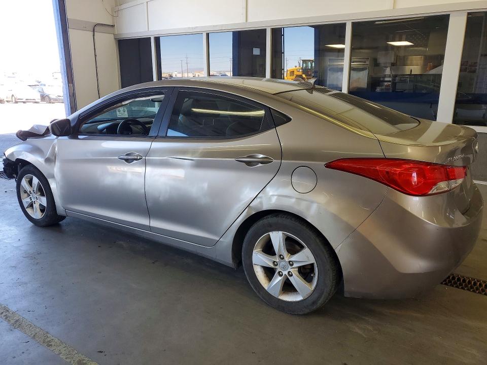 2013 Hyundai Elantra მანქანა იყიდება აუქციონზე, vin: 5NPDH4AE2DH245841, აუქციონის ნომერი: 54268046