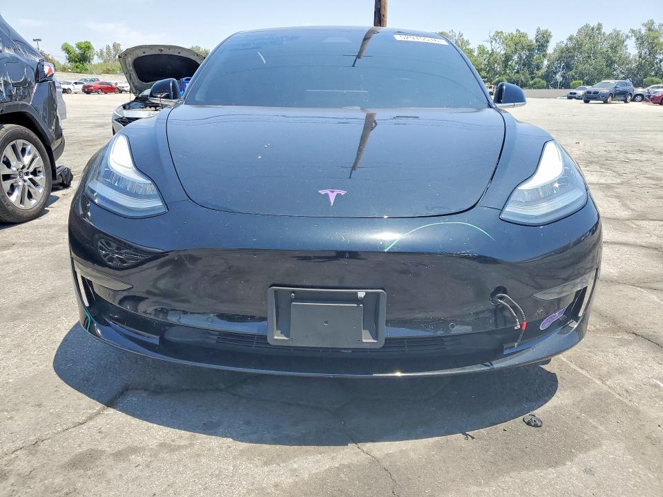 Продажа на аукционе авто 2018 Tesla Model 3, vin: 5YJ3E1EA6JF171909, номер лота: 52915516