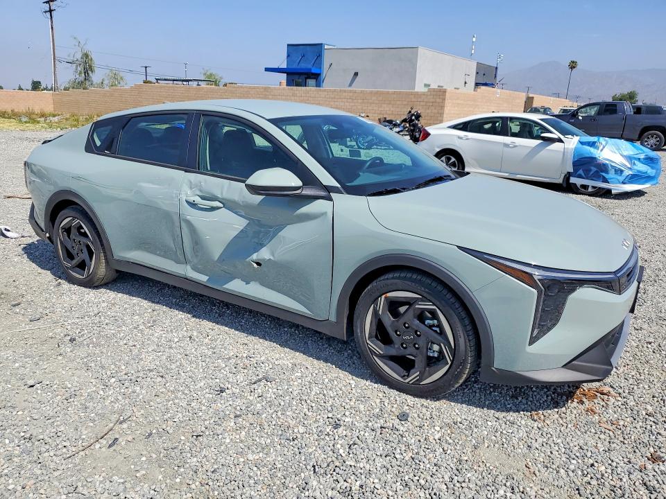 2026 Kia K4 მანქანა იყიდება აუქციონზე, vin: 3KPFU4DE0TE299562, აუქციონის ნომერი: 53261756