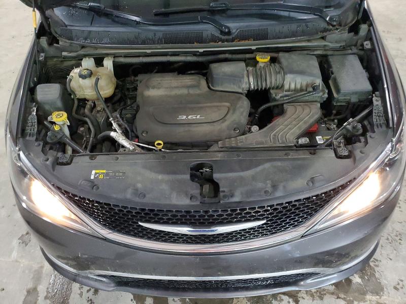 2018 Chrysler Pacifica მანქანა იყიდება აუქციონზე, vin: 2C4RC1BGXJR123231, აუქციონის ნომერი: 53617486