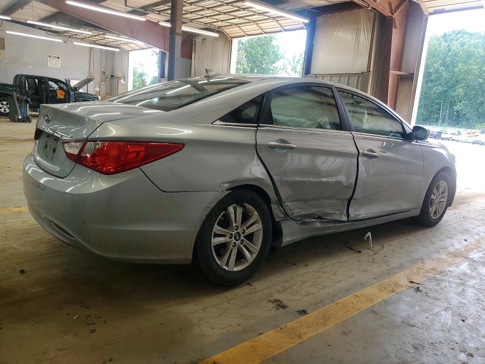 55351016 :رقم المزاد ، 5NPEB4ACXDH548726 vin ، 2013 Hyundai Sonata مزاد بيع