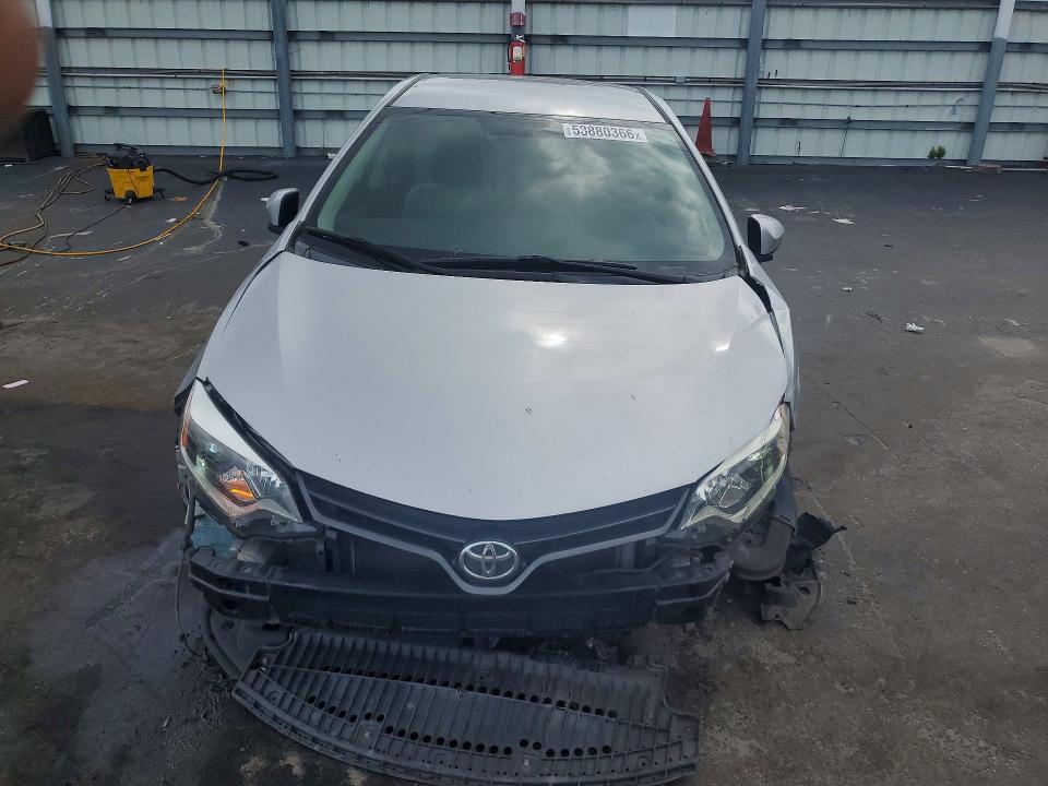 53880366 :رقم المزاد ، 5YFBURHE4FP250714 vin ، 2015 Toyota Corolla مزاد بيع