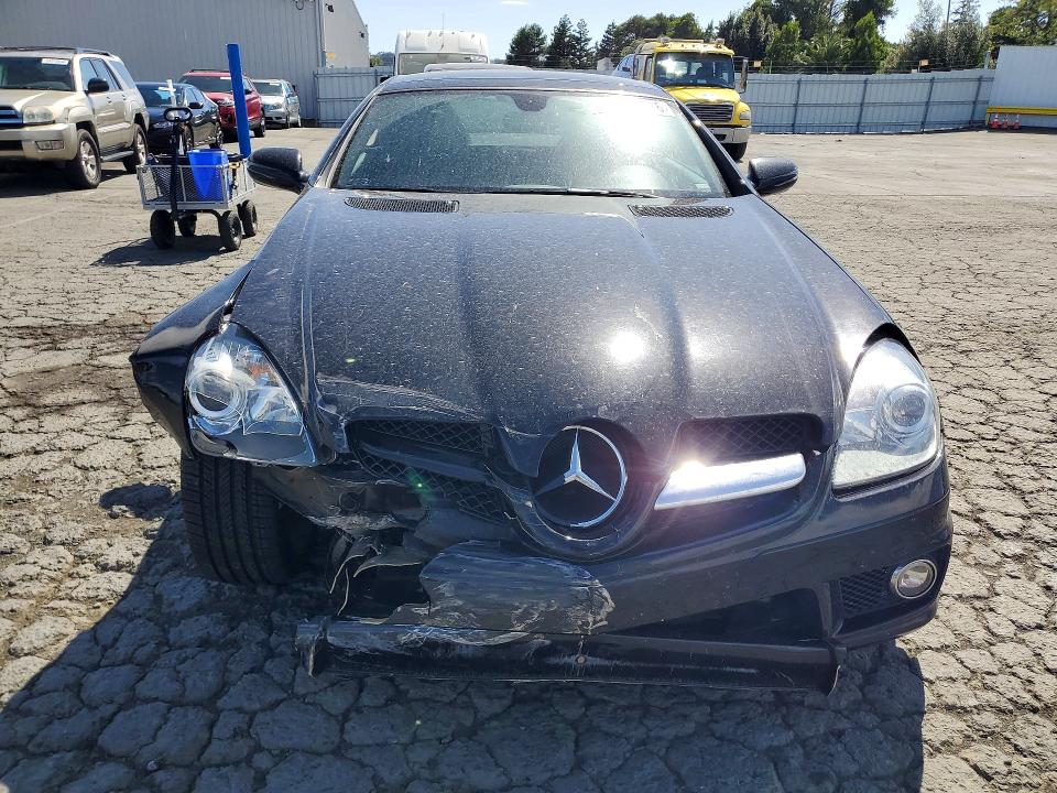 54947176 :رقم المزاد ، WDBWK5JA4BF235508 vin ، 2011 Mercedes-benz Slk مزاد بيع