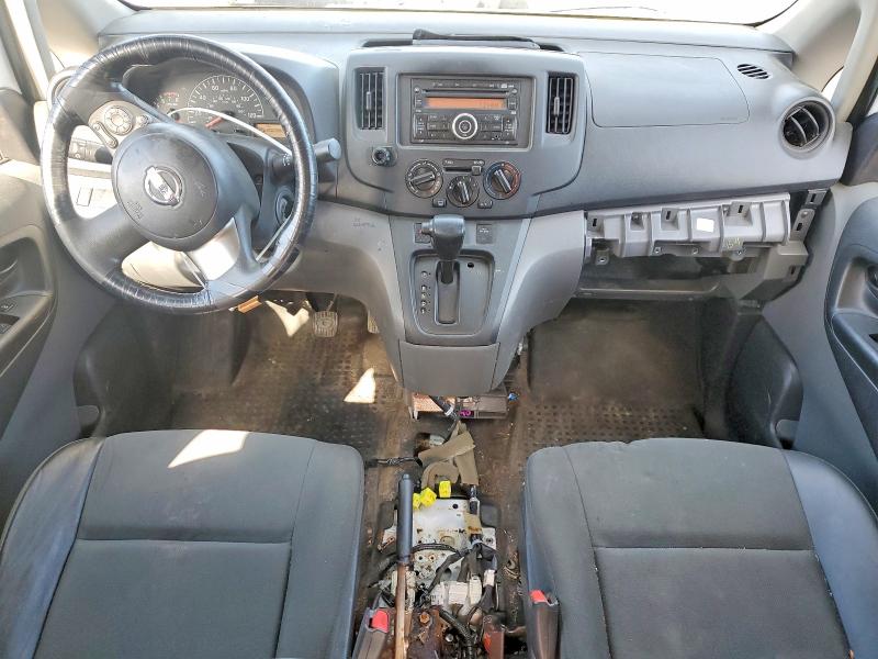 52919546 :رقم المزاد ، 3N6CM0KN0FK709293 vin ، 2015 Nissan Nv200 مزاد بيع