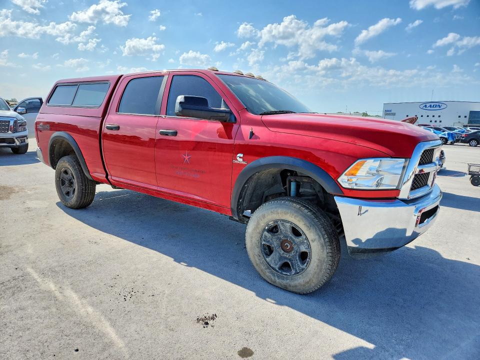 48640376 :رقم المزاد ، 3C6UR5CL5HG680289 vin ، 2017 Ram 2500 مزاد بيع