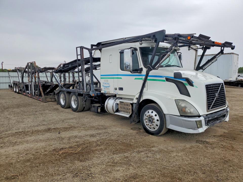 2011 Volvo Vn მანქანა იყიდება აუქციონზე, vin: 4V4NC9EG7BN293851, აუქციონის ნომერი: 53843386