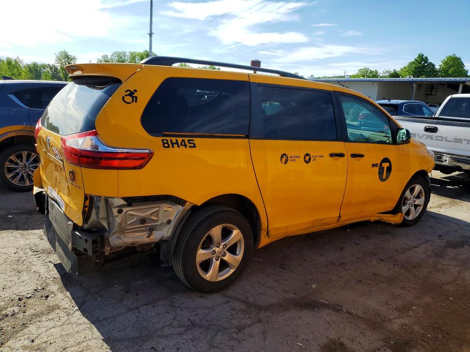 Продаж на аукціоні авто 2016 Toyota Sienna, vin: 5TDKK3DC4GS762814, номер лоту: 55358946