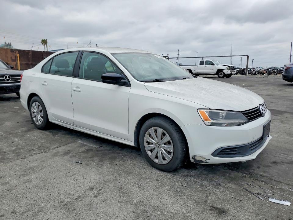 53295336 :رقم المزاد ، 3VW2K7AJ2EM313989 vin ، 2014 Volkswagen Jetta مزاد بيع