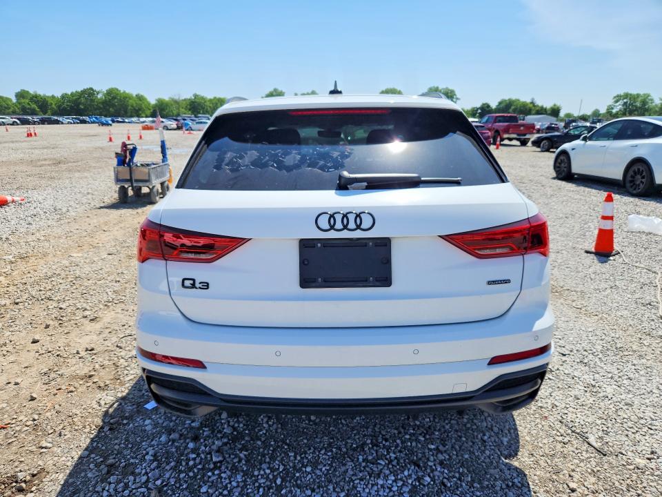 54276976 :رقم المزاد ، WA1DECF38N1128018 vin ، 2022 Audi Q3 مزاد بيع