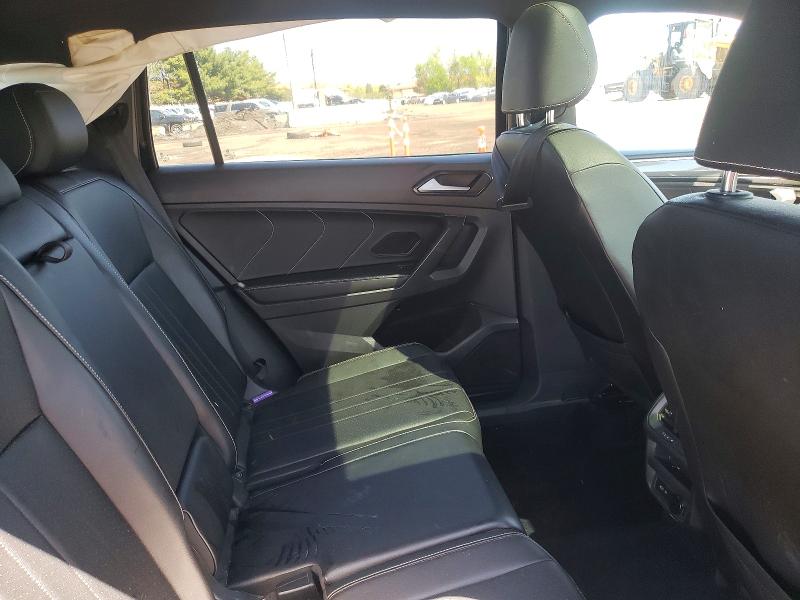 52341226 :رقم المزاد ، 3VV8B7AX9NM047471 vin ، 2022 Volkswagen Tiguan مزاد بيع