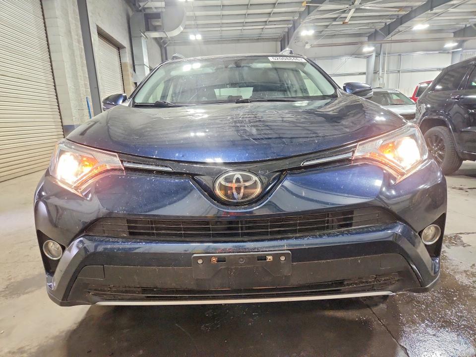 Aukcja sprzedaży 2018 Toyota Rav4, vin: JTMRFREV7JD237285, numer aukcji: 52008846