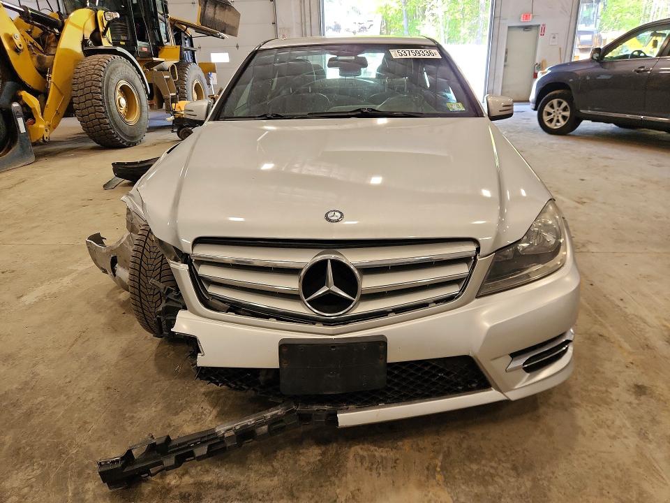 Продаж на аукціоні авто 2013 Mercedes-benz 300c, vin: WDDGF8BB2CR226556, номер лоту: 53759336