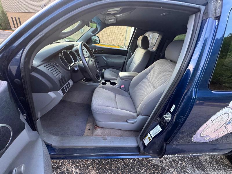 2008 Toyota Tacoma მანქანა იყიდება აუქციონზე, vin: 5TEUX42N18Z583364, აუქციონის ნომერი: 55361226