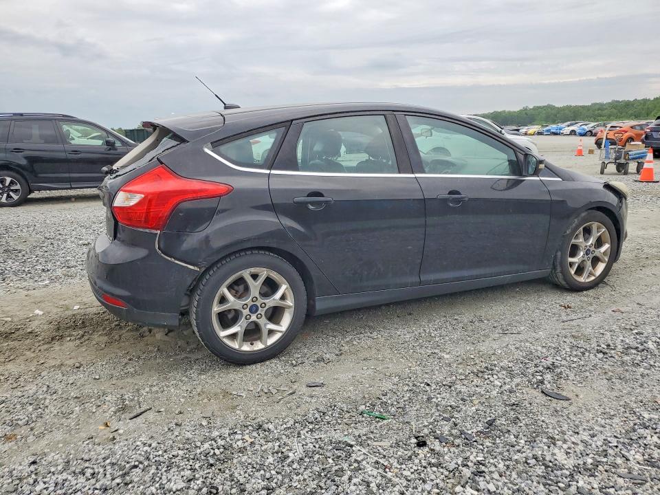 52995586 :رقم المزاد ، 1FADP3N29EL196279 vin ، 2014 Ford Focus مزاد بيع