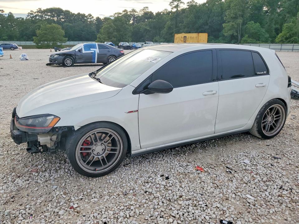 Продажа на аукционе авто 2015 Volkswagen Gti, vin: 3VW4T7AU1FM051898, номер лота: 54295996