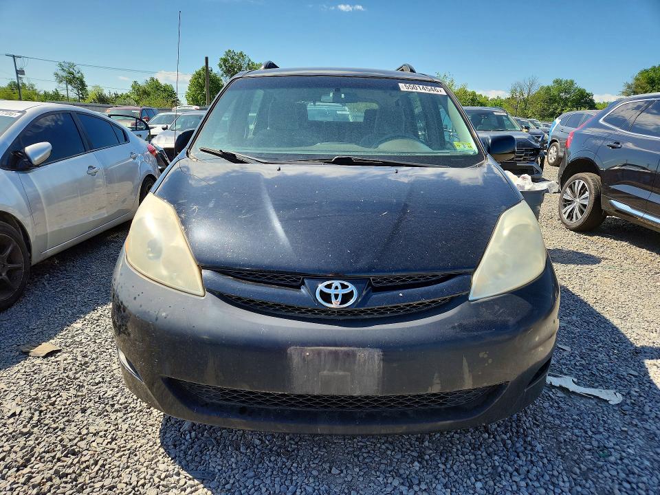 2010 Toyota Sienna მანქანა იყიდება აუქციონზე, vin: 5TDKK4CCXAS296403, აუქციონის ნომერი: 55014546