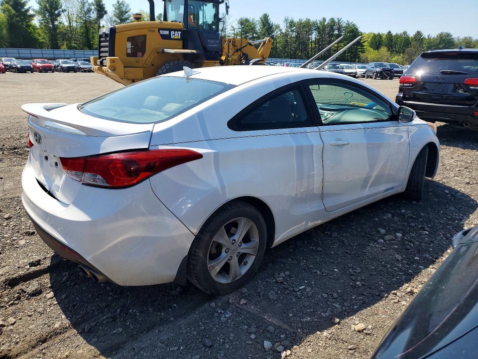 2013 Hyundai Elantra Coupe მანქანა იყიდება აუქციონზე, vin: KMHDH6AE3DU002701, აუქციონის ნომერი: 52184236