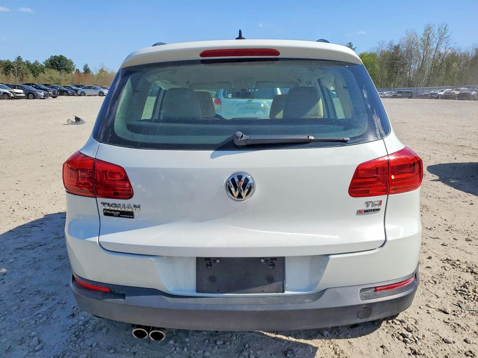2017 Volkswagen Tiguan მანქანა იყიდება აუქციონზე, vin: WVGBV7AX2HK001774, აუქციონის ნომერი: 52368876