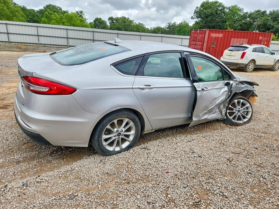 54695966 :رقم المزاد ، 3FA6P0LU4KR274220 vin ، 2019 Ford Fusion مزاد بيع
