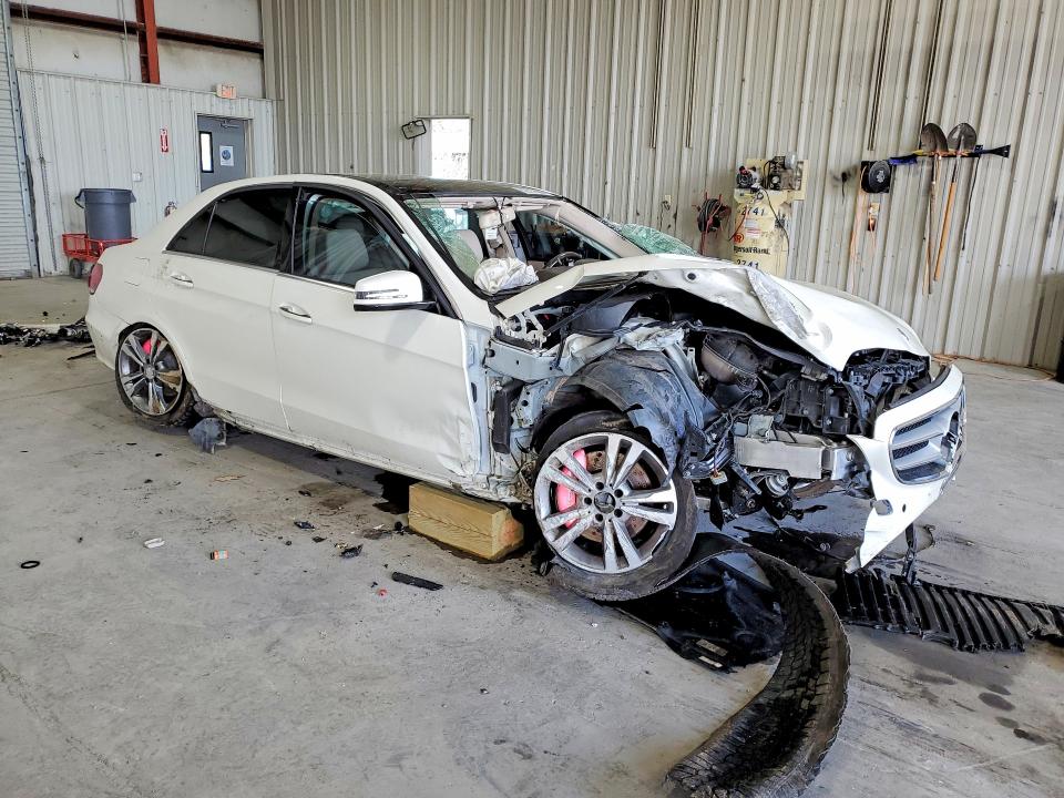 Продаж на аукціоні авто 2016 Mercedes-benz E, vin: WDDHF8JB4GB272023, номер лоту: 52872696