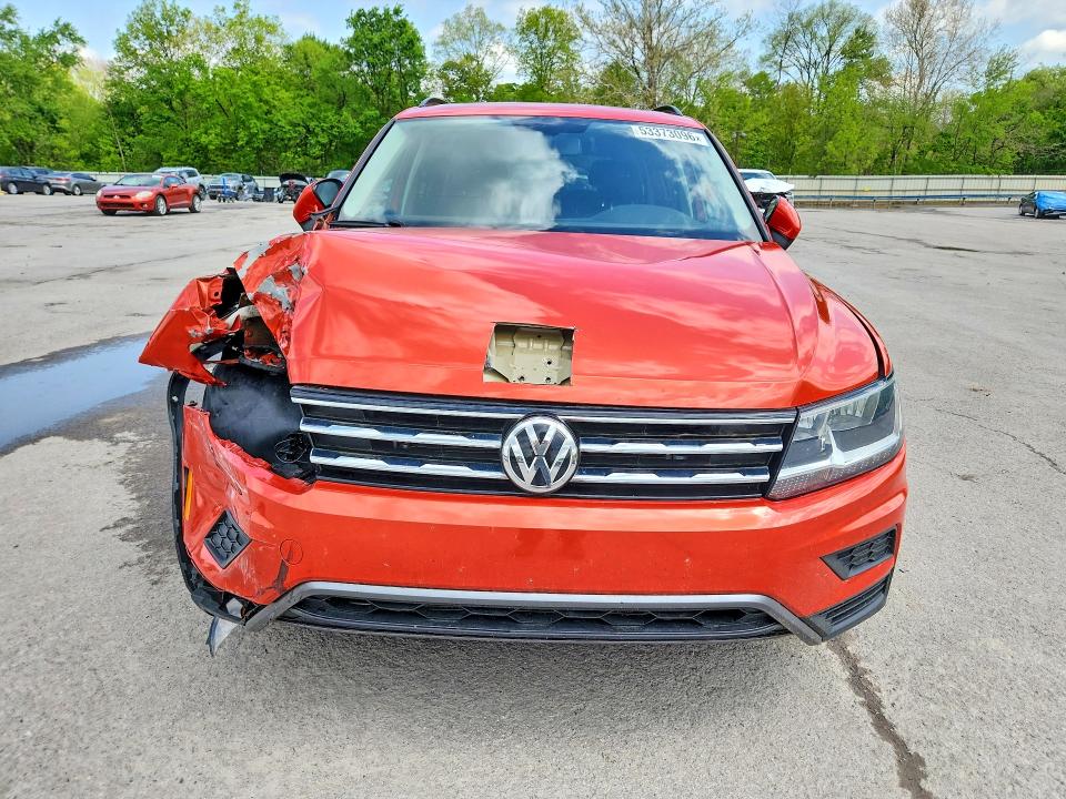 53373096 :رقم المزاد ، 3VV2B7AX6KM131569 vin ، 2019 Volkswagen Tiguan مزاد بيع