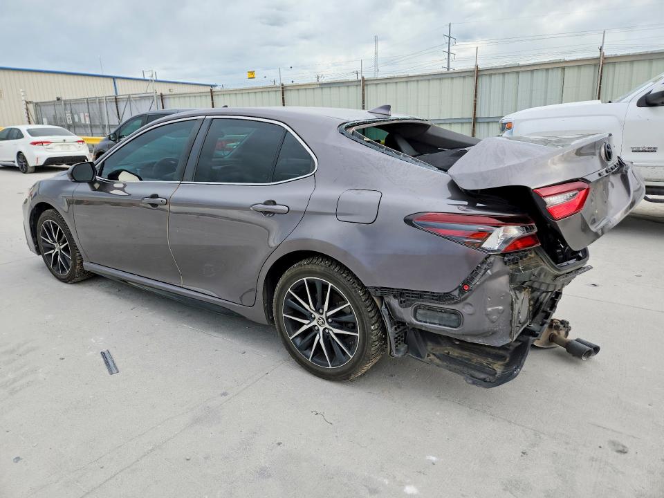 Продажа на аукционе авто 2022 Toyota Camry, vin: 4T1G11AK4NU704523, номер лота: 53745656
