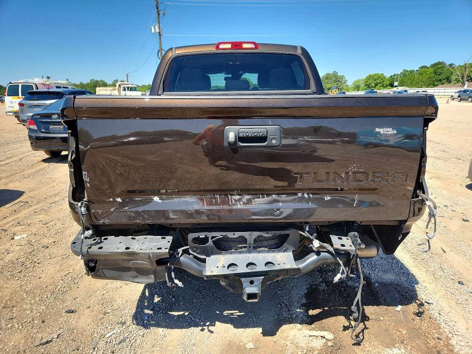 2018 Toyota Tundra მანქანა იყიდება აუქციონზე, vin: 5TFFY5F1XJX240410, აუქციონის ნომერი: 51992986