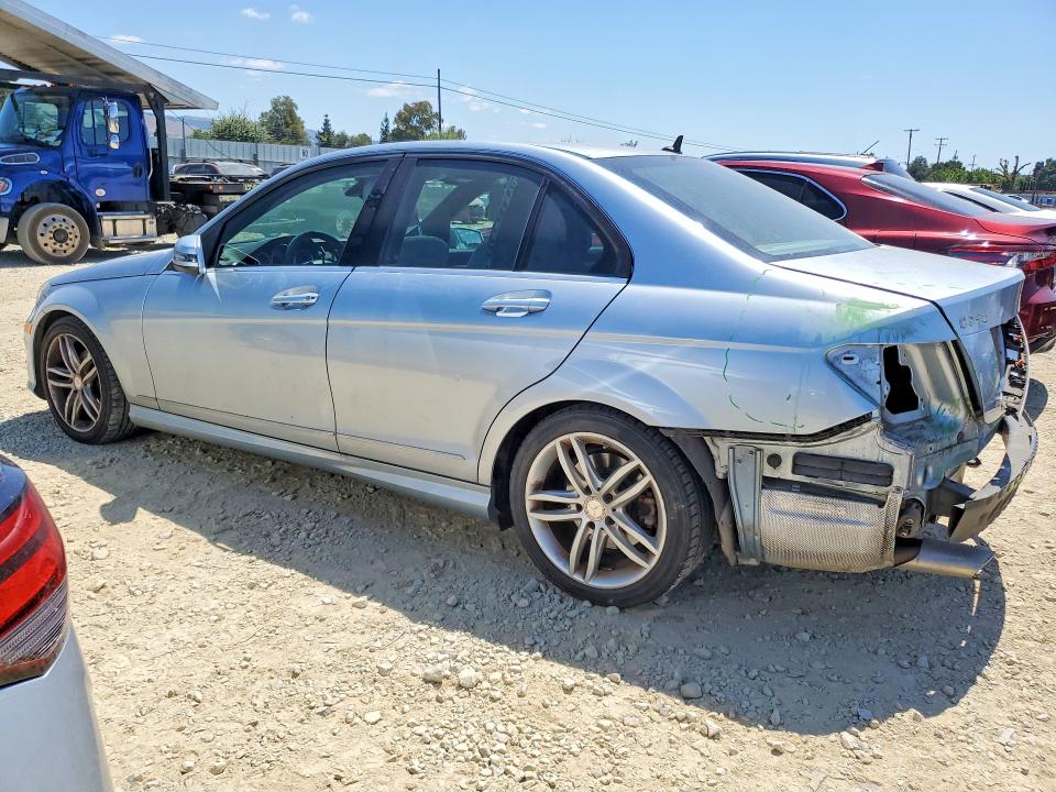 2014 Mercedes-benz C მანქანა იყიდება აუქციონზე, vin: WDDGF4HB8EG243733, აუქციონის ნომერი: 52071606