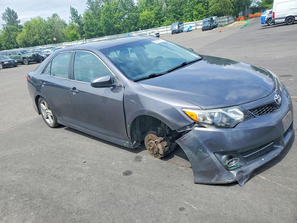 2014 Toyota Camry მანქანა იყიდება აუქციონზე, vin: 4T1BF1FKXEU813198, აუქციონის ნომერი: 53901406