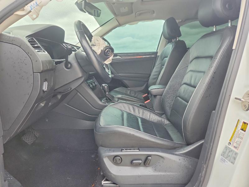 Продажа на аукционе авто 2018 Volkswagen Tiguan, vin: 3VV4B7AXXJM179258, номер лота: 52141866