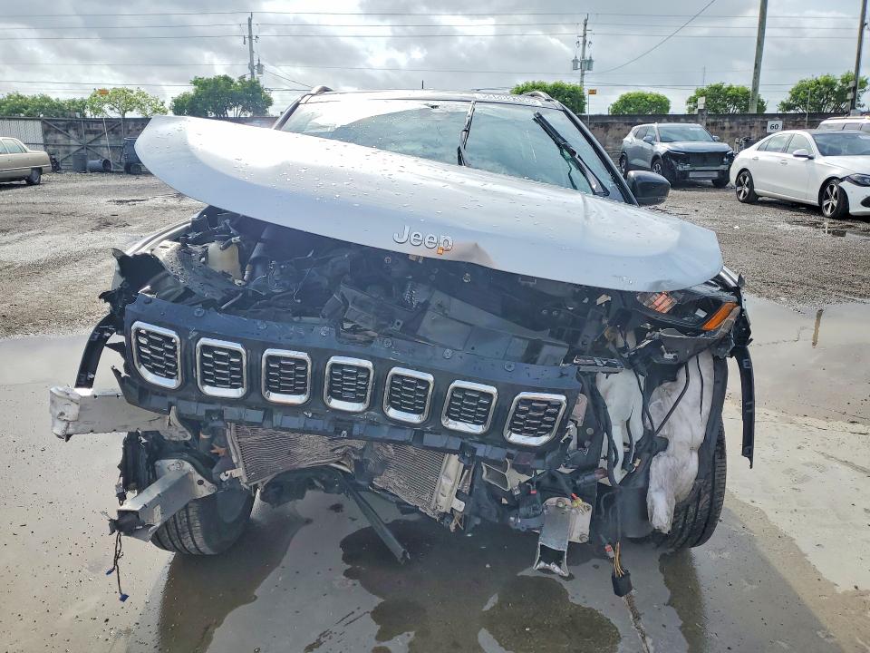 54689356 :رقم المزاد ، 3C4NJDCN0ST508363 vin ، 2025 Jeep Compass مزاد بيع