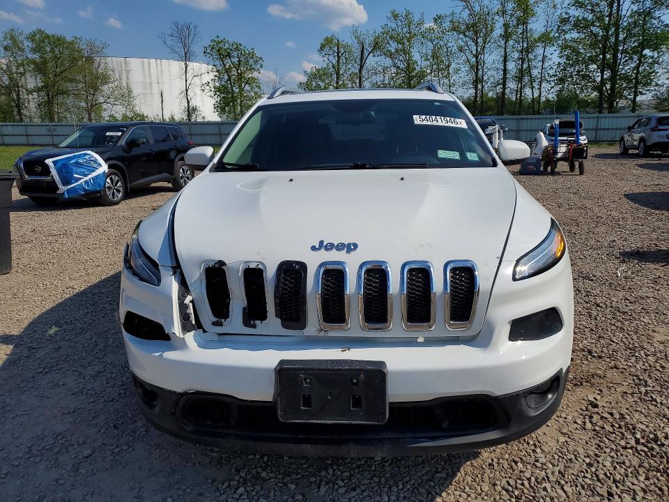 54041946 :رقم المزاد ، 1C4PJMCS9HW575691 vin ، 2017 Jeep Cherokee مزاد بيع