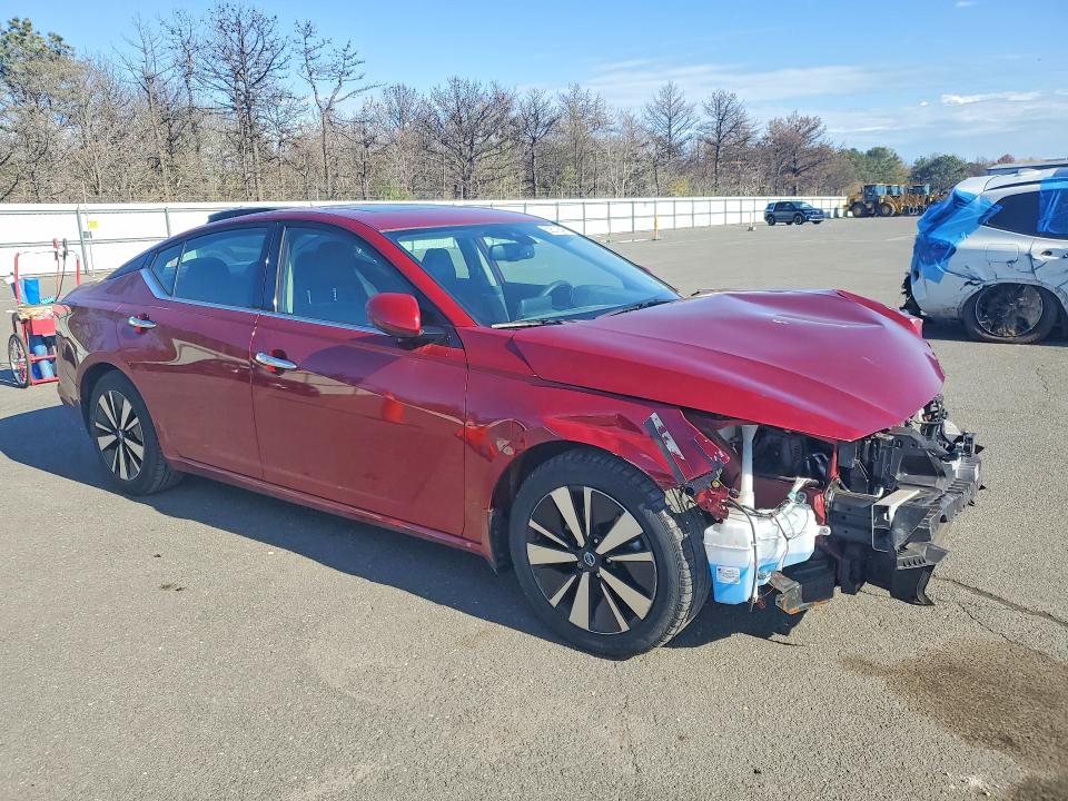 52570846 :رقم المزاد ، 1N4BL4EV8NN316340 vin ، 2022 Nissan Altima مزاد بيع