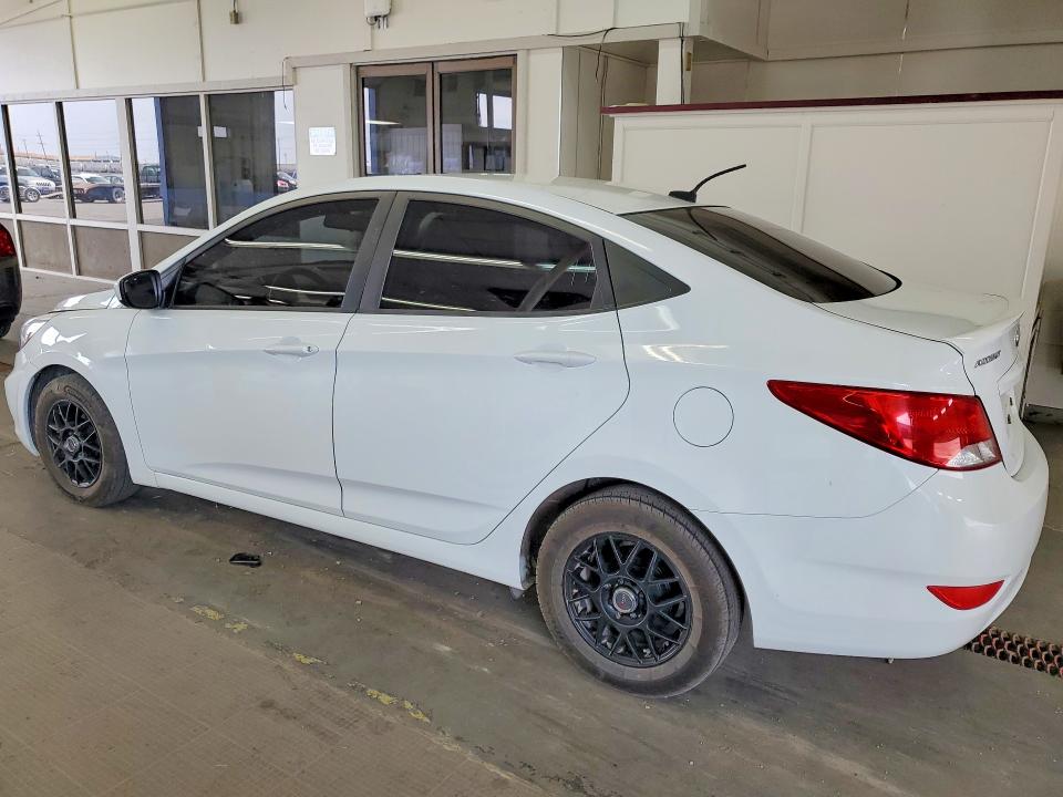 2015 Hyundai Accent მანქანა იყიდება აუქციონზე, vin: KMHCT4AE2FU868147, აუქციონის ნომერი: 52777816