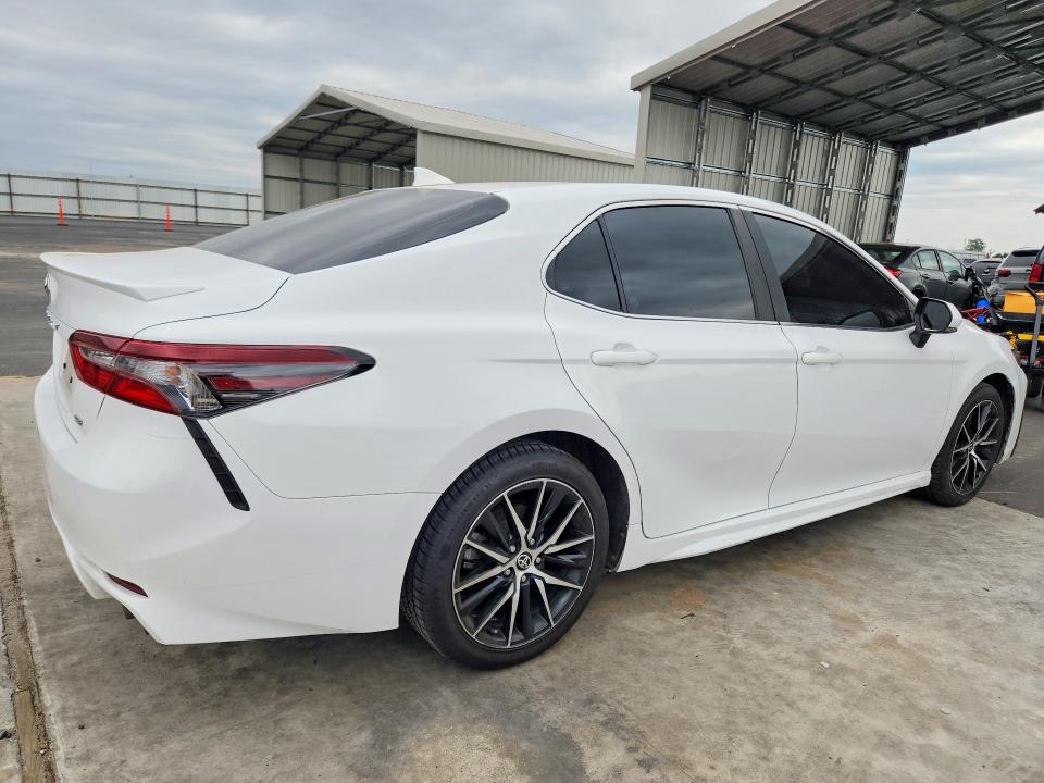 2022 Toyota Camry მანქანა იყიდება აუქციონზე, vin: 4T1G11AK8NU711619, აუქციონის ნომერი: 52384106