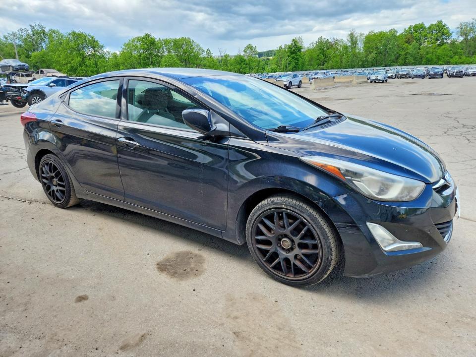 53926676 :رقم المزاد ، KMHDH4AE9FU235750 vin ، 2015 Hyundai Elantra مزاد بيع