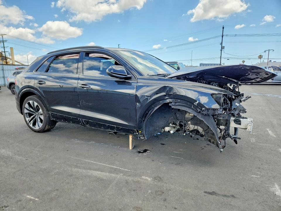 Продаж на аукціоні авто 2025 Audi Q8, vin: WA1EVBF19SD015427, номер лоту: 54722756