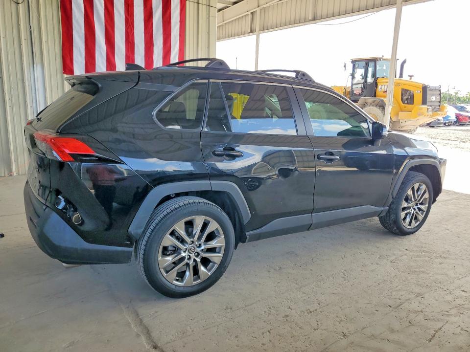Продажа на аукционе авто 2021 Toyota Rav4, vin: 2T3C1RFV4MC122770, номер лота: 52516216